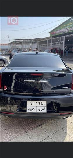 كرايسلر 300